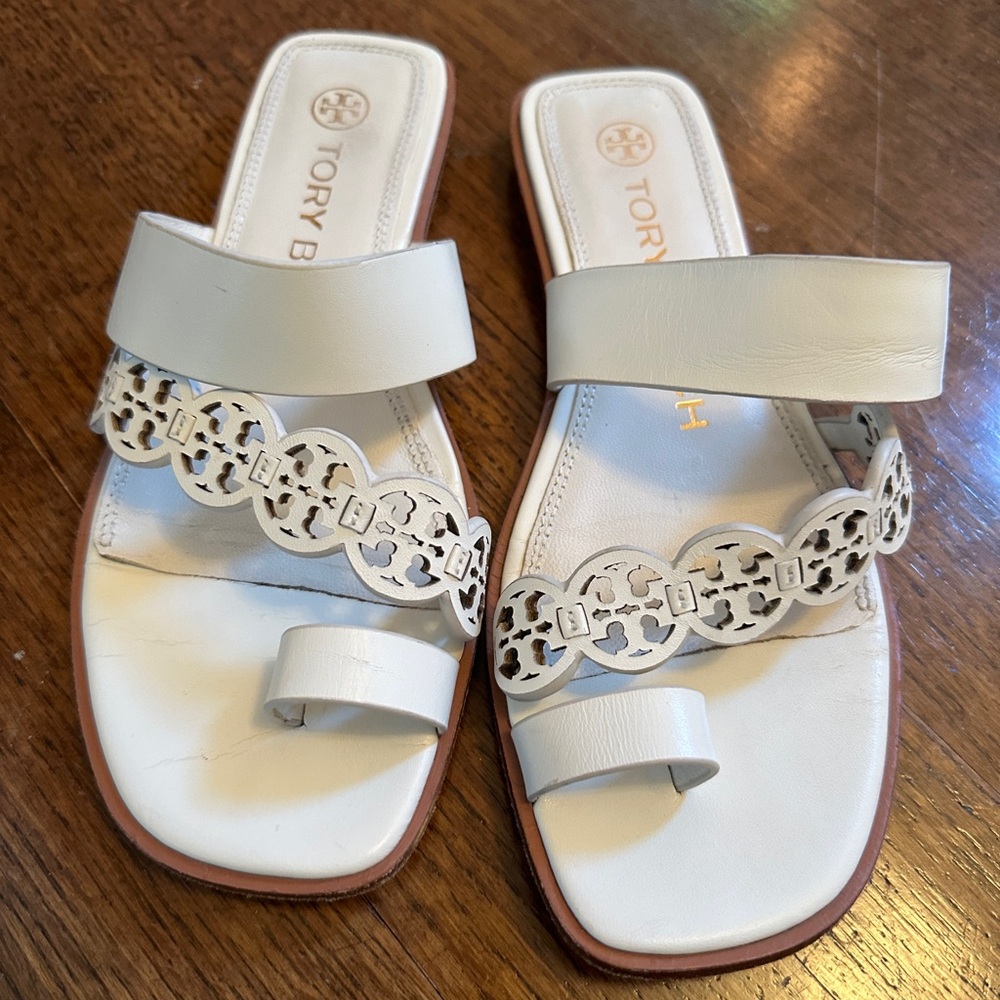 Tory Burch Cream Leather Logo-Accent Slide Sandals